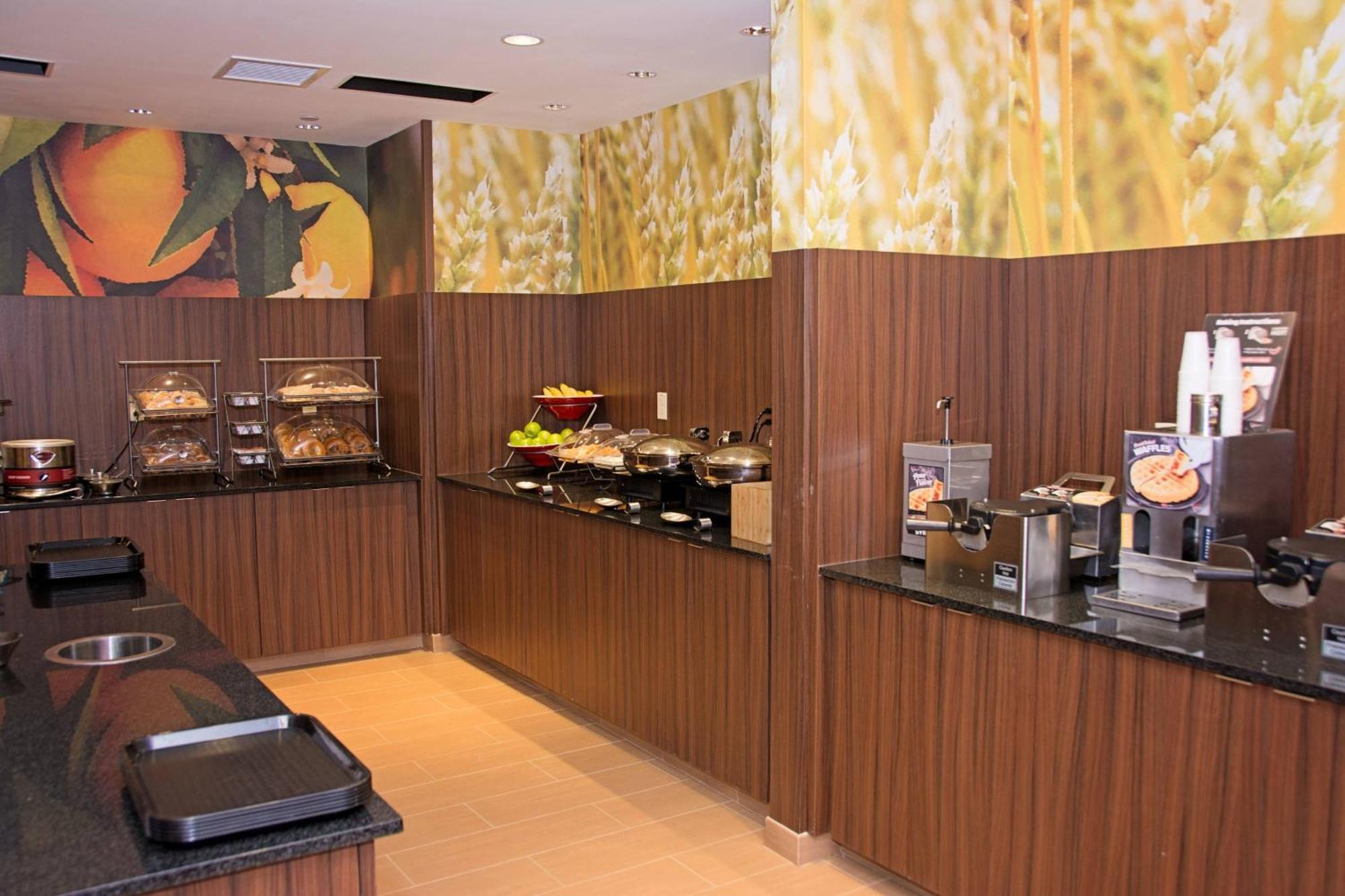 Fairfield Inn & Suites Butler Buitenkant foto