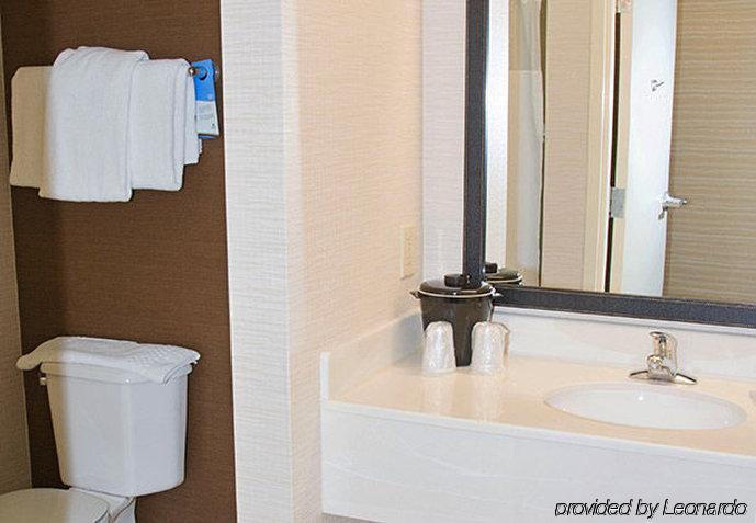 Fairfield Inn & Suites Butler Buitenkant foto
